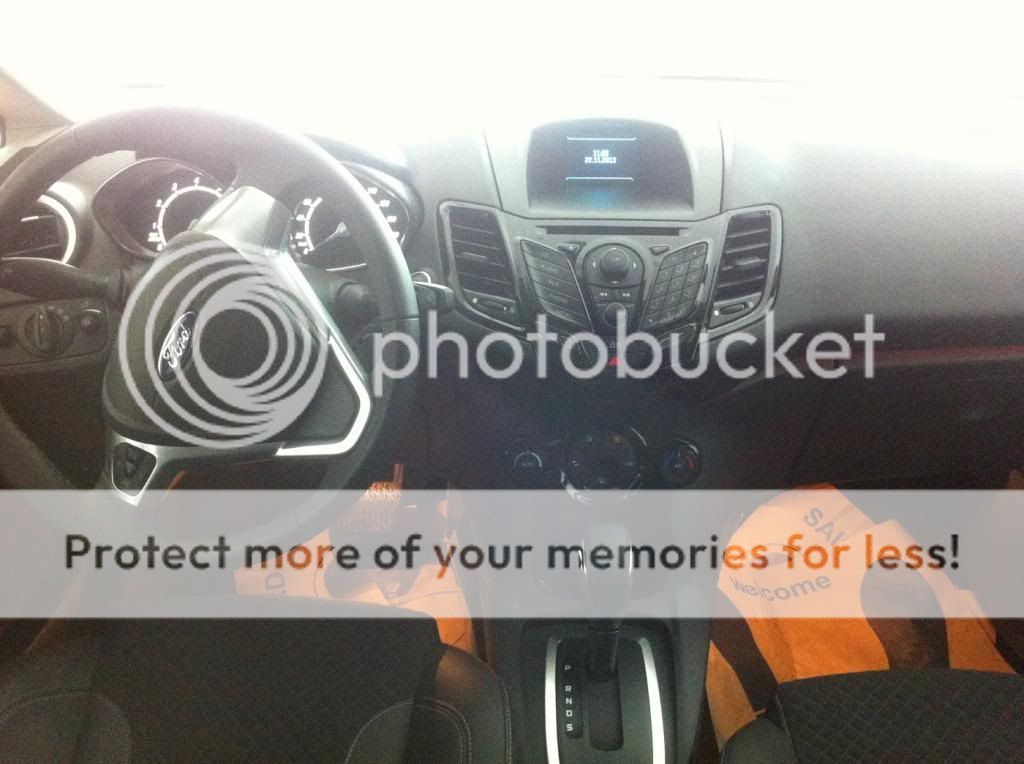 Xe FORD tưng bừng khuyến mãi - Giá Hấp Dẫn - Không thể Bỏ qua :D - 2