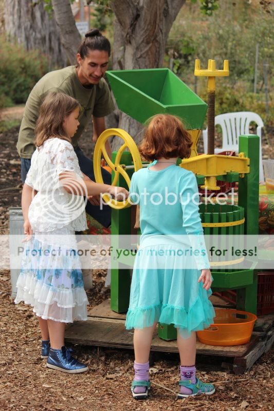  photo 2012_10_21_farm_1_zps2d4ee449.jpg